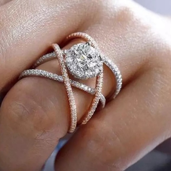 Jewelry - NEW ROSE GOLD 925 STERLING SILVER DIAMOND RING, CUTE RING, SHINY RING.